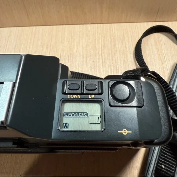 Canon T-70 T70 FD 35mm Film analog SLR Camera TESTED Working Preowned Body Only! - Picture 4 of 12